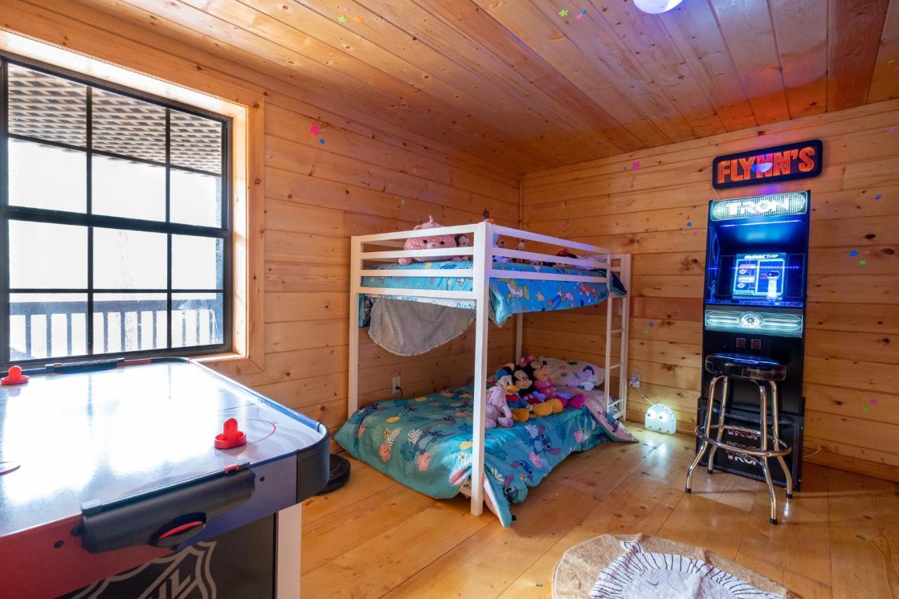 Three Dog Night - Pet-Friendly Cabin With Hot Tub Villa Blue Ridge Exterior foto
